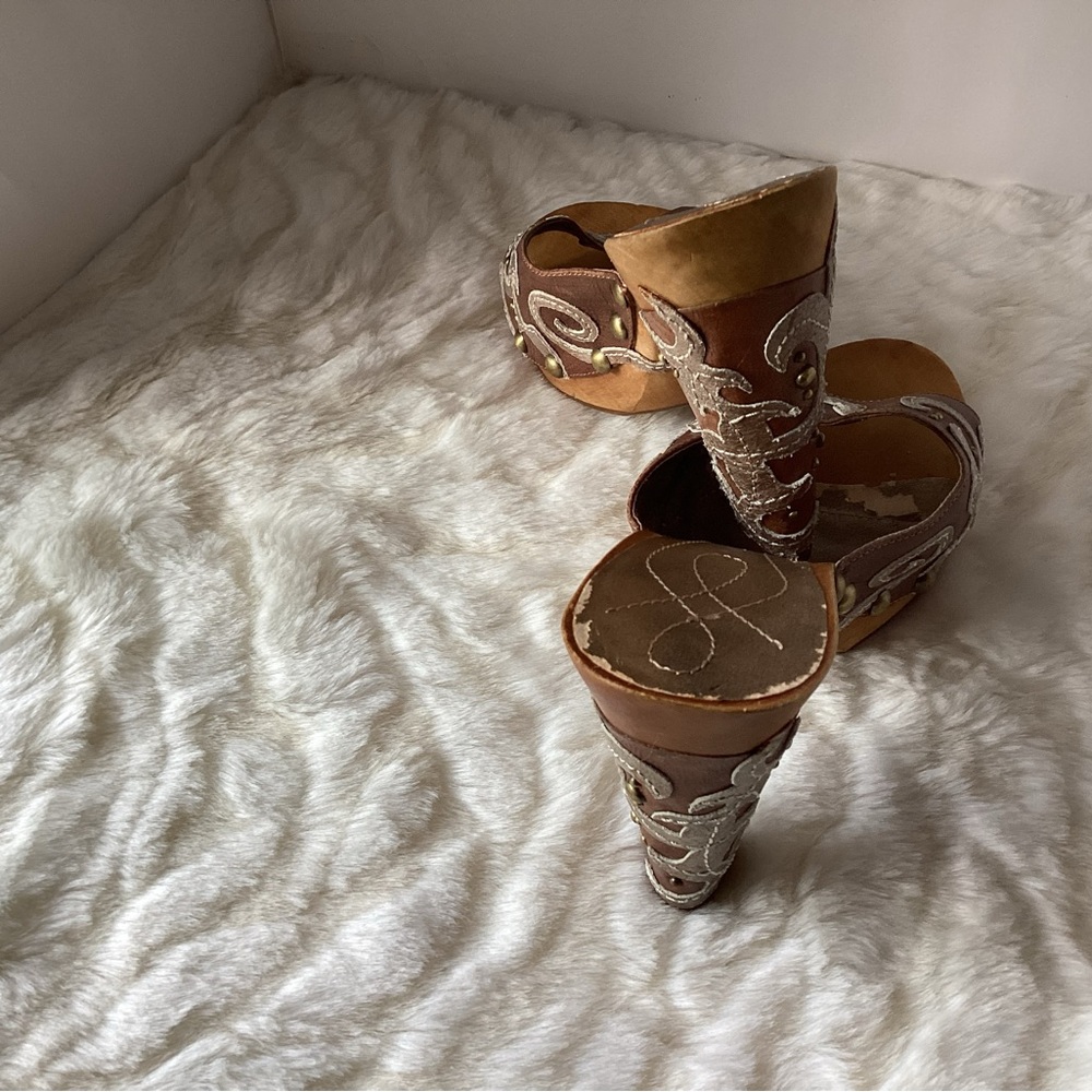 Nine West Krysta platform leather studded mules. - Picture 3 of 5